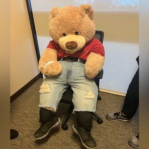 Meet your Posher, Yessica